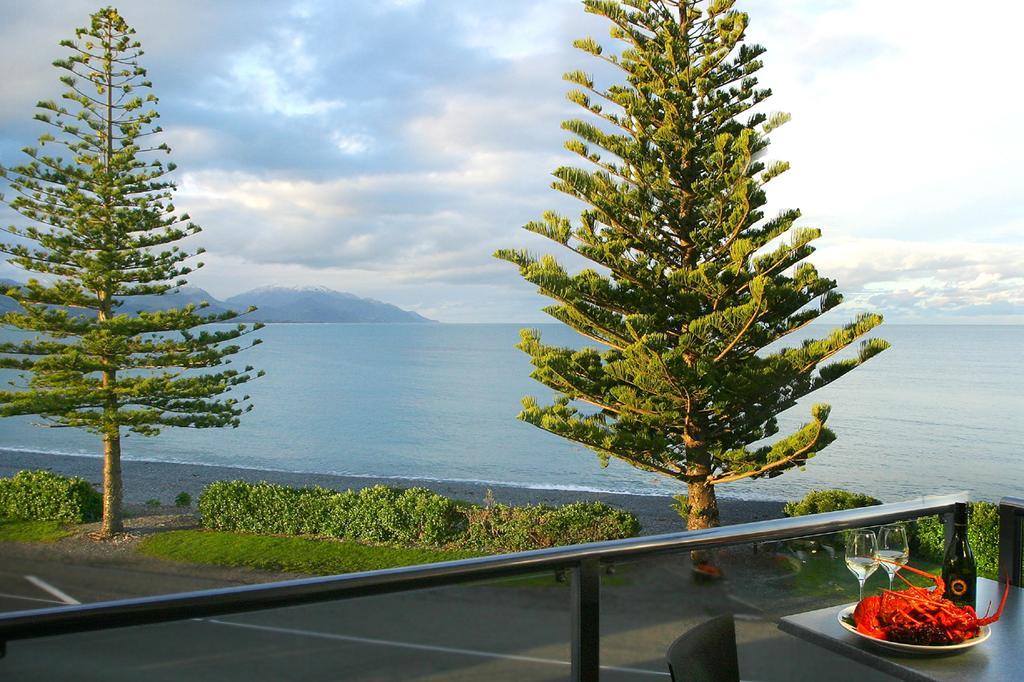 Waves Apartments Kaikoura Esterno foto